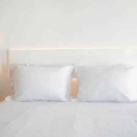 Bedspot Paros Naousa (Paros)